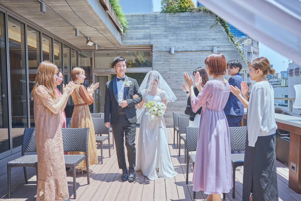 梅田茶屋町で叶う結婚式は参列者の撮影も大丈夫
