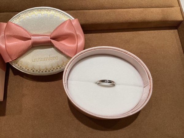 和歌山県和歌山市K様・K様 シンプルでかわいいインセンブレの結婚指輪1本をご成約いただきました