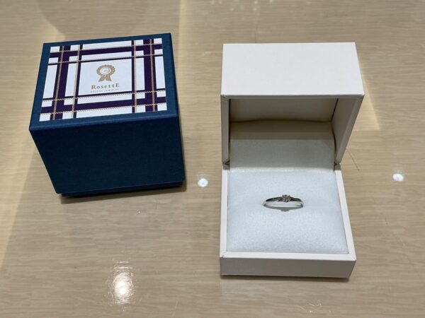 大阪府・堺市　RosettE daysの婚約指輪をご成約いただきま