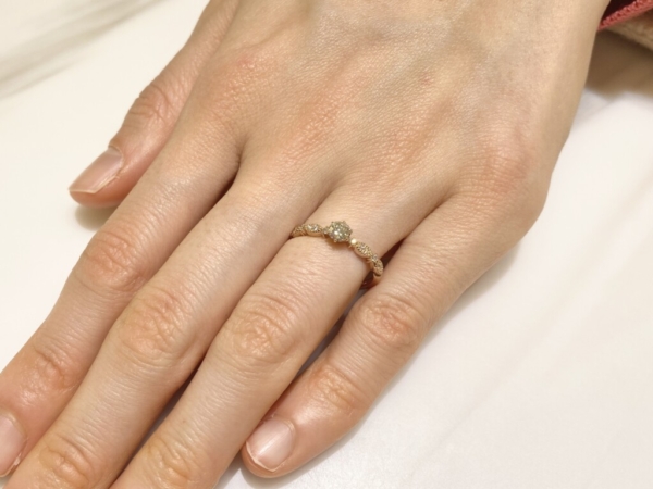 神戸市垂水区「AMOUR AMULET」の婚約指輪をご成約頂きました。