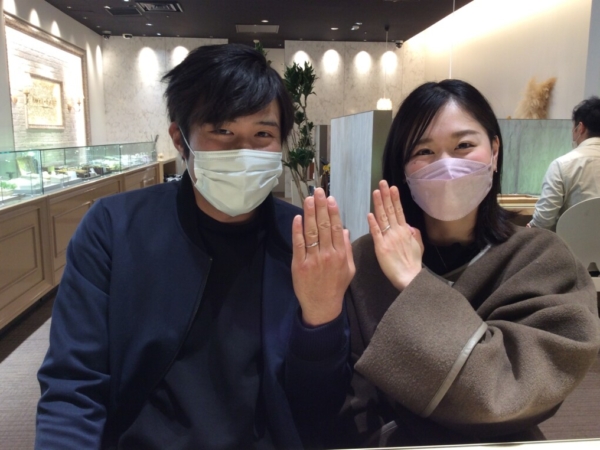 大阪市東成区｜高品質で人気のマリアージュエント（Mariage ent）の結婚指輪をペアでご成約いただきました