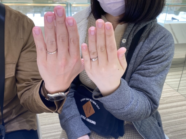 兵庫県神戸市　gardenオリジナルの婚約指輪とStel Giurareの結婚指輪をご成約頂きました