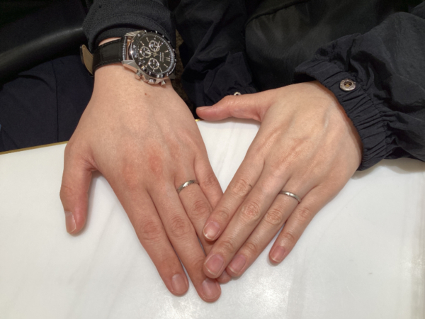【和歌山県和歌山市・岩出市】insmbre（インセンブレ）の結婚指輪をご成約いただきましたお客様です