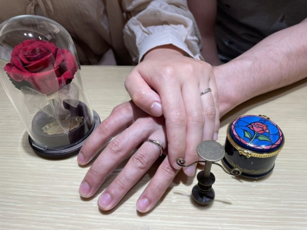 兵庫県加古川市「美女と野獣」の結婚指輪をご成約頂きました。