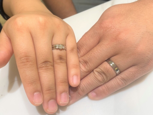 兵庫県加古川市　Aimeroirの婚約指輪とFISCHERの結婚指輪をご成約頂きました