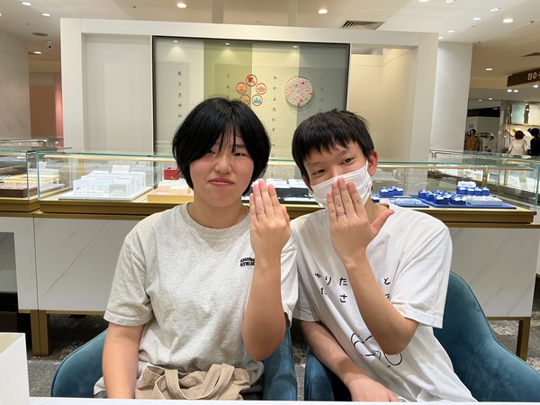 【大阪市・東成区】美女と野獣の結婚指輪をペアでご成約いただきました