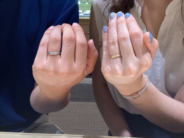 【大阪・東大阪市】FISCHERの結婚指輪をペアでご成約いただきました。