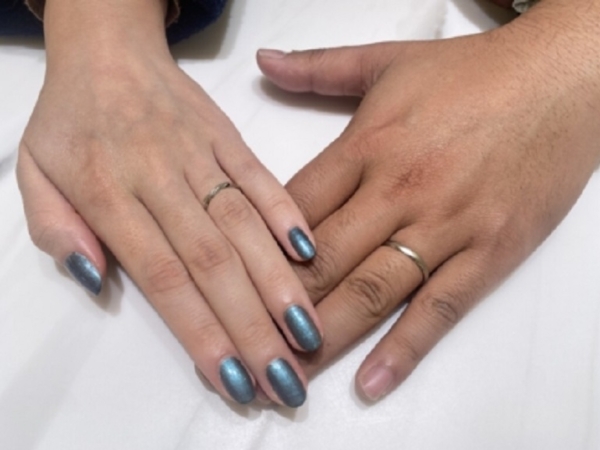 和歌山県岩出市 鍛造と言う造りと、シンプルなデザインが気に入ってインセンブレの結婚指輪をご成約のお客様です。