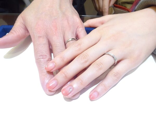 大阪府和泉市 2人ともがデザインを気に入り、リエゾンの結婚指輪をご