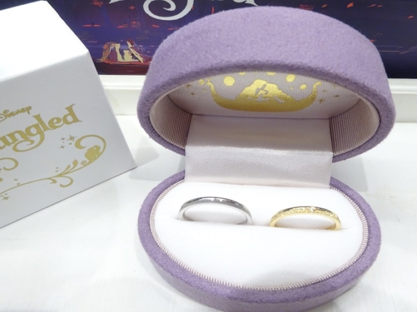 和歌山・和歌山市｜ディズニープリンセスシリーズで人気鍛造製法のラプンツェルの結婚指輪をご成約のお客様です。