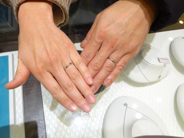 和歌山県・かつらぎ町｜国産鍛造製法で人気のインセンブレとgardenオリジナルの結婚指輪をご成約のお客様です。