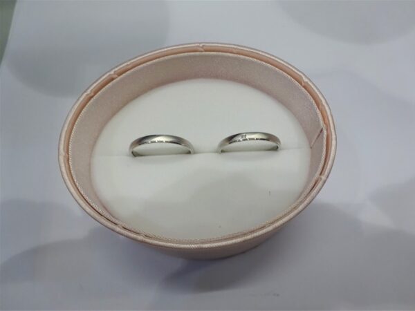 大阪府泉南市 ツヤ消しの感じと丸みのある見た目が2人とも気に入り、