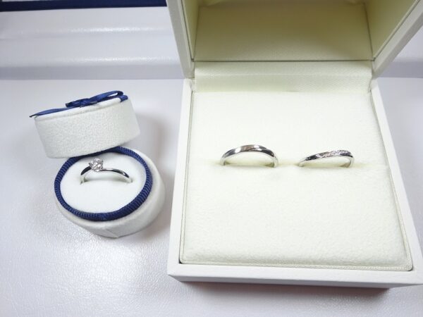 大阪府泉南市 gardenオリジナルの婚約指輪とヴィヴァージュの結