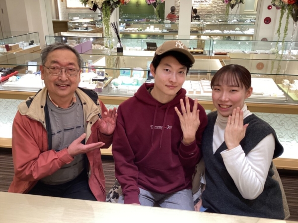 兵庫県姫路市からご来店「FISCHER」のマリッジリングをご成約頂きました