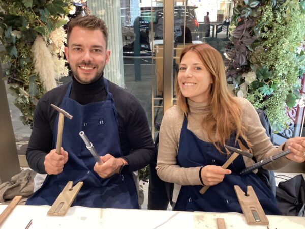 海外のお客様 garden京都本店の専門ジュエリーショップで手作り指輪・バングル体験