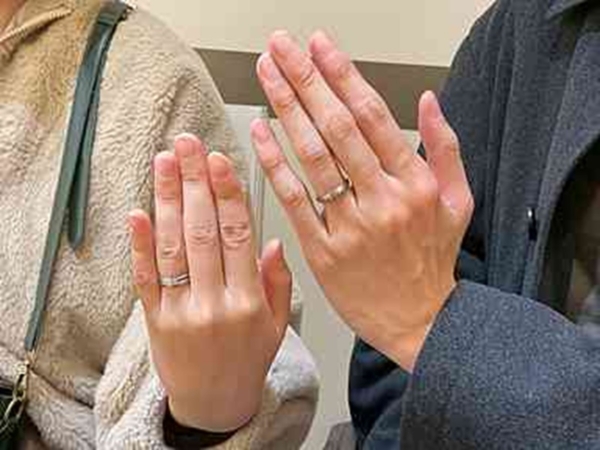 大阪府大阪市　BAUMの婚約指輪とFISCHERの結婚指輪をご成約頂きました