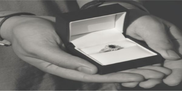 京都｜ジュエリーリフォーム（ジュエリーリメイク）で婚約指輪やジュエリーを蘇らせよう