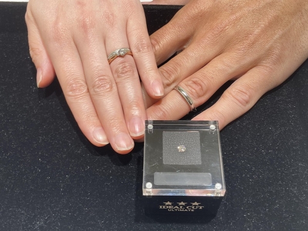 京都市右京区｜究極の輝きをもつIDEALダイヤモンドの婚約指輪・日本一の強度を誇るパイロットブライダルの結婚指輪をご成約いただきました